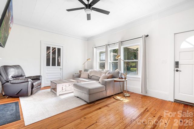 102 Madora Street, Mount Holly, NC 28120
