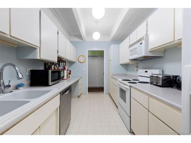 7877 E Mississippi Ave 607, Denver, CO 80247