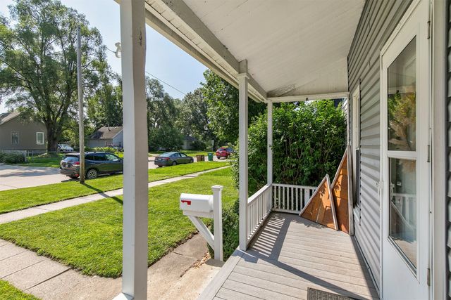 116 2nd Street, West Des Moines, IA 50265