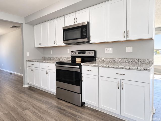 6407 Sunland Drive, Fort Wayne, IN 46815