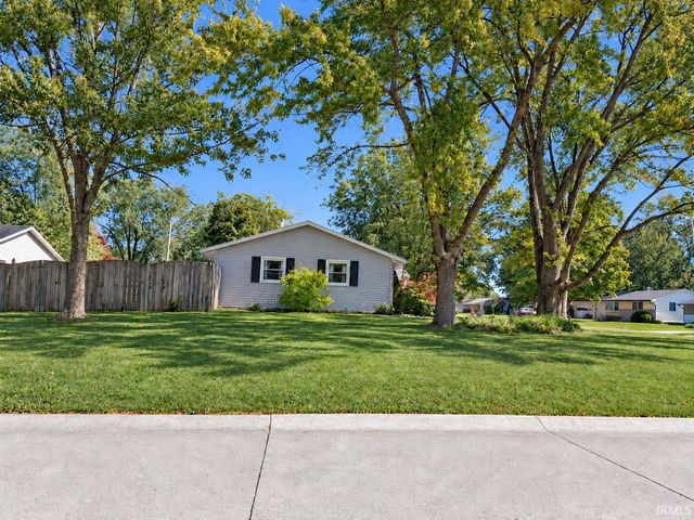 6407 Sunland Drive, Fort Wayne, IN 46815