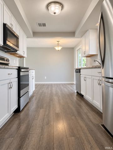 6407 Sunland Drive, Fort Wayne, IN 46815