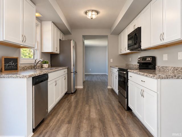 6407 Sunland Drive, Fort Wayne, IN 46815
