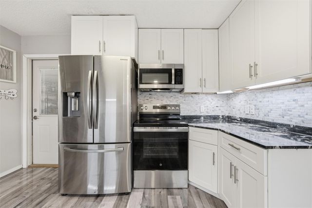 5318 Lake Lindenwood Drive, Waco, TX 76710