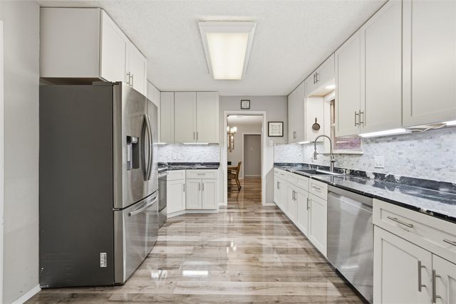 5318 Lake Lindenwood Drive, Waco, TX 76710