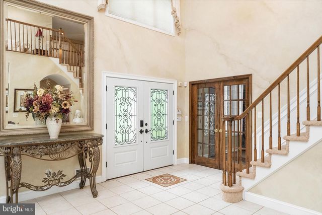 360 GORDON RD, Robbinsville, NJ 08691