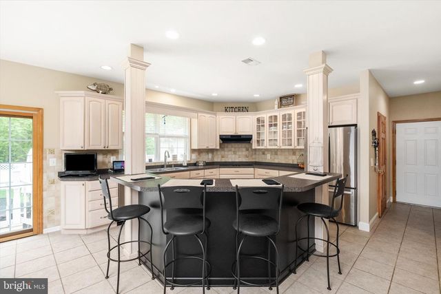 360 GORDON RD, Robbinsville, NJ 08691