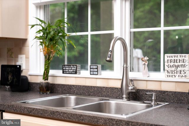 360 GORDON RD, Robbinsville, NJ 08691