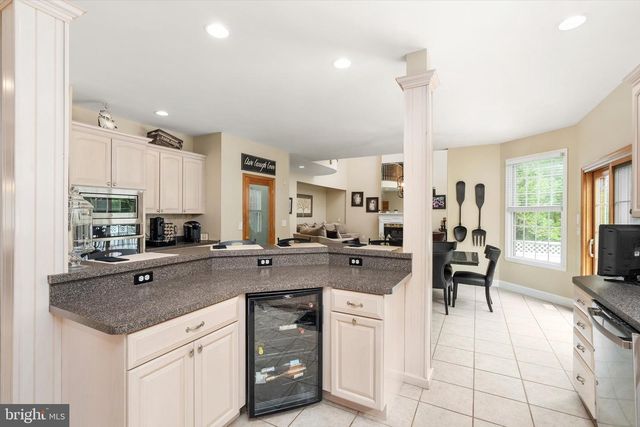 360 GORDON RD, Robbinsville, NJ 08691