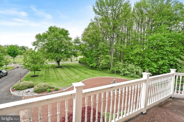 360 GORDON RD, Robbinsville, NJ 08691
