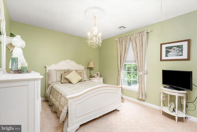 360 GORDON RD, Robbinsville, NJ 08691
