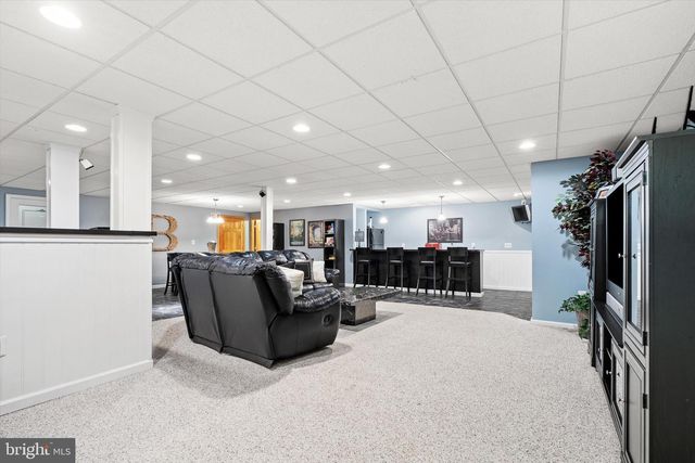 360 GORDON RD, Robbinsville, NJ 08691