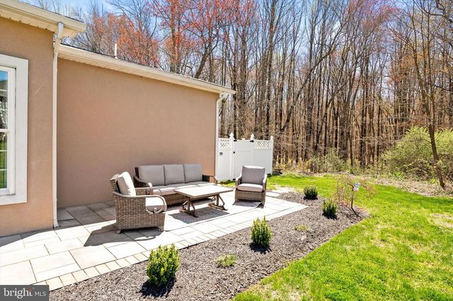 360 GORDON RD, Robbinsville, NJ 08691