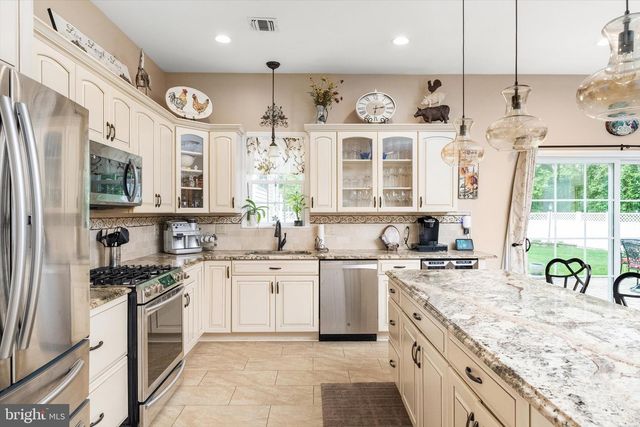 360 GORDON RD, Robbinsville, NJ 08691
