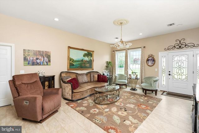 360 GORDON RD, Robbinsville, NJ 08691