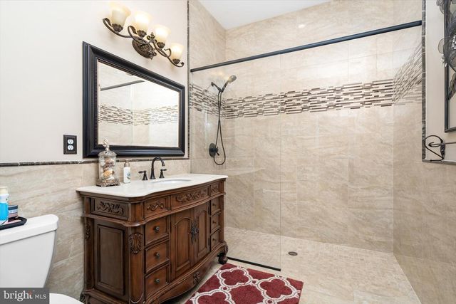 360 GORDON RD, Robbinsville, NJ 08691