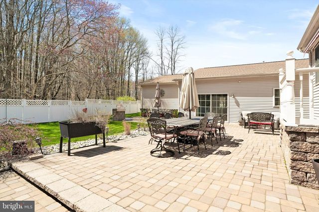 360 GORDON RD, Robbinsville, NJ 08691