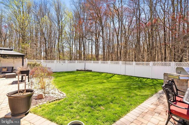 360 GORDON RD, Robbinsville, NJ 08691