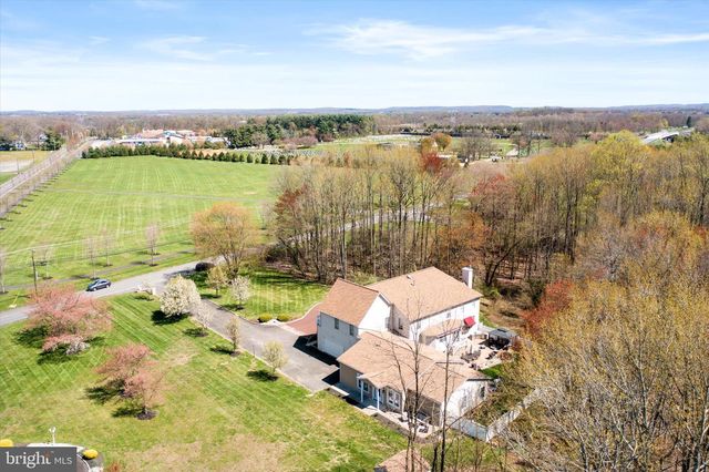 360 GORDON RD, Robbinsville, NJ 08691