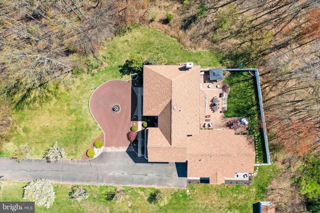360 GORDON RD, Robbinsville, NJ 08691
