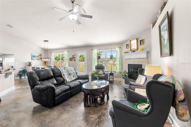 4415 TALL PINES LANE, Middleburg, FL 32068