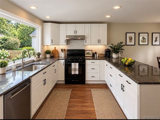 164 Parkdale Avenue, Aurora, NY 14052