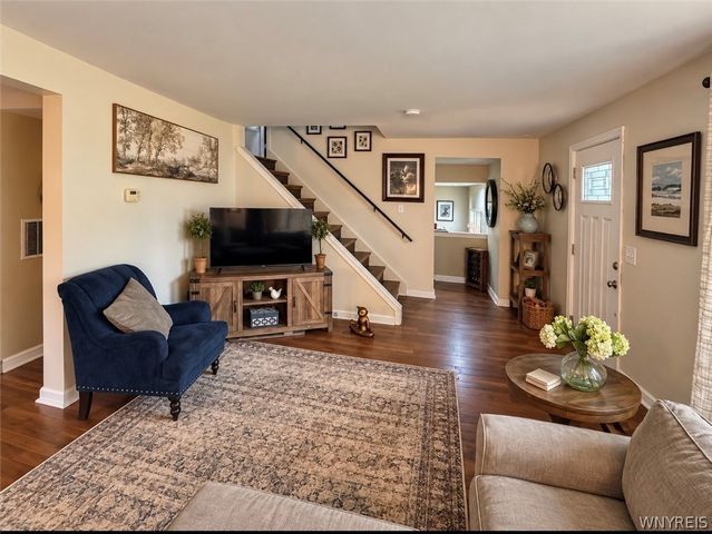 164 Parkdale Avenue, Aurora, NY 14052
