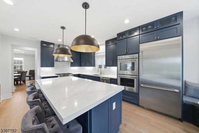 14 Country Ln, Hardyston Twp., NJ 07419