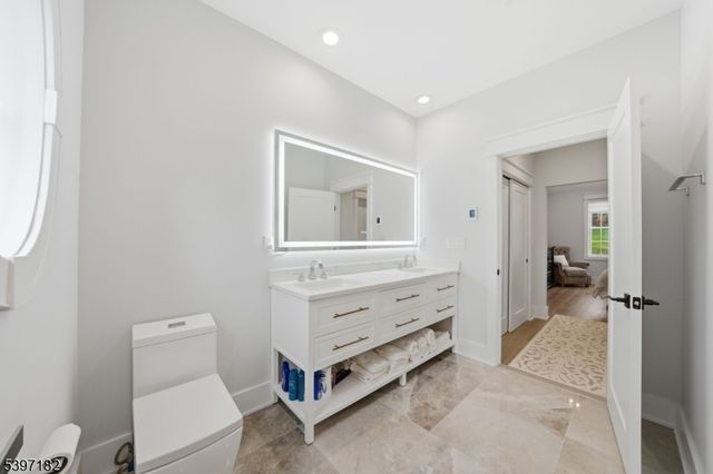 14 Country Ln, Hardyston Twp., NJ 07419