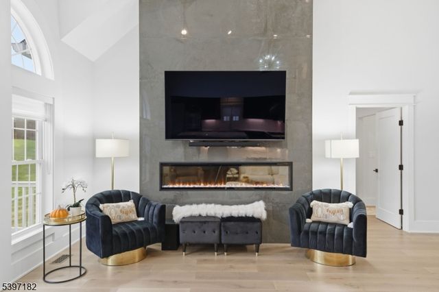 14 Country Ln, Hardyston Twp., NJ 07419