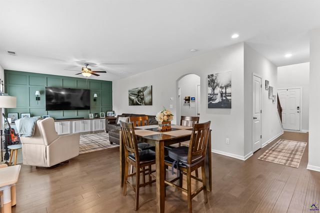 101 Red Cedar Run, Perry, GA 31069