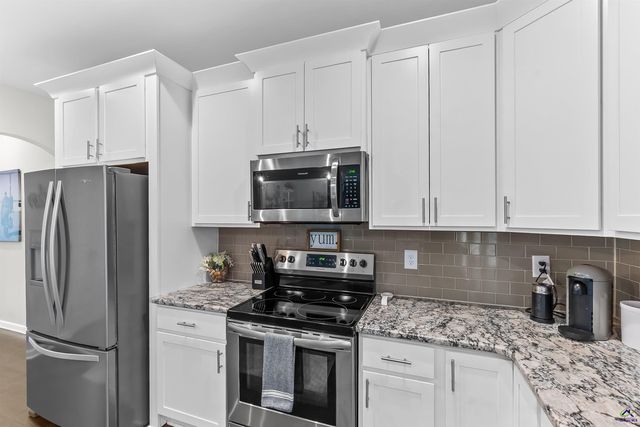 101 Red Cedar Run, Perry, GA 31069