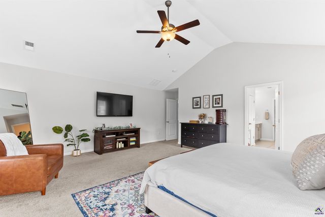 101 Red Cedar Run, Perry, GA 31069