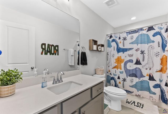 101 Red Cedar Run, Perry, GA 31069