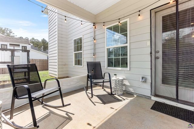 101 Red Cedar Run, Perry, GA 31069