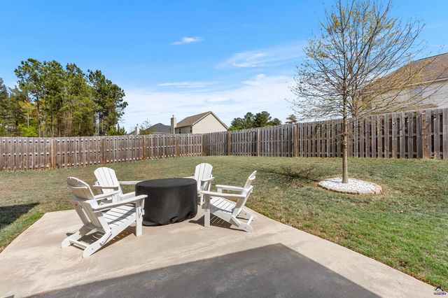 101 Red Cedar Run, Perry, GA 31069