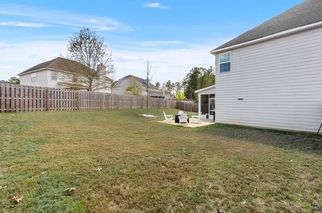 101 Red Cedar Run, Perry, GA 31069