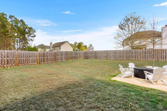 101 Red Cedar Run, Perry, GA 31069