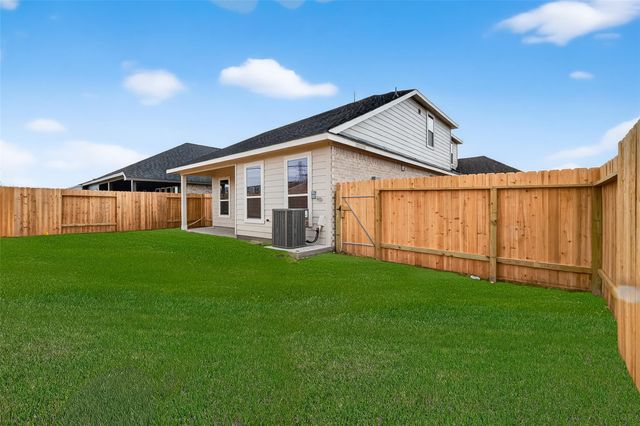 2107 Spring Hollow Drive, Baytown, TX 77521