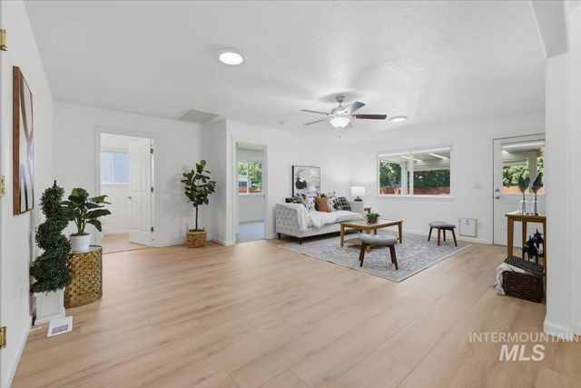 2075 N Springland Pl, Boise, ID 83713
