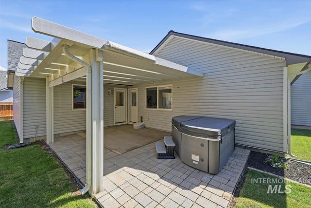 2075 N Springland Pl, Boise, ID 83713