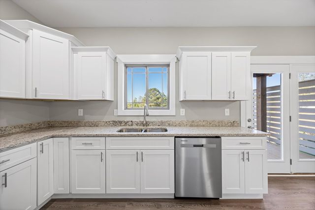 65 Maddox Lane, Chatsworth, GA 30705