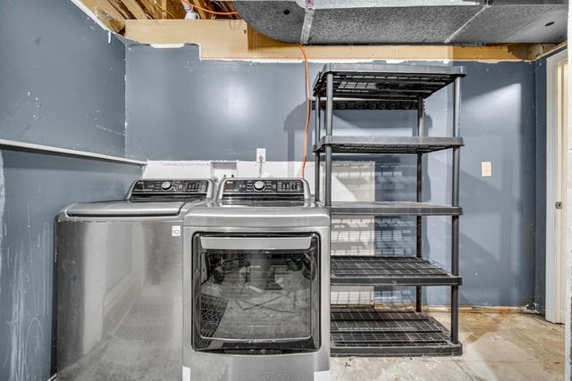 6747 W 450 Road N, Michigan City, IN 46360