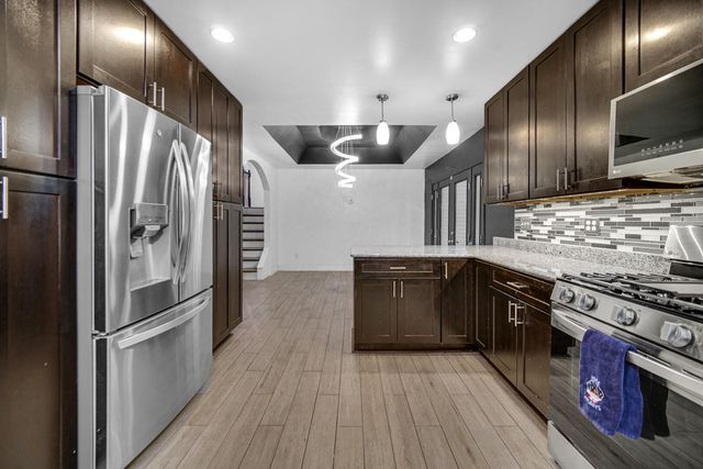 6747 W 450 Road N, Michigan City, IN 46360