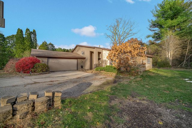 6747 W 450 Road N, Michigan City, IN 46360