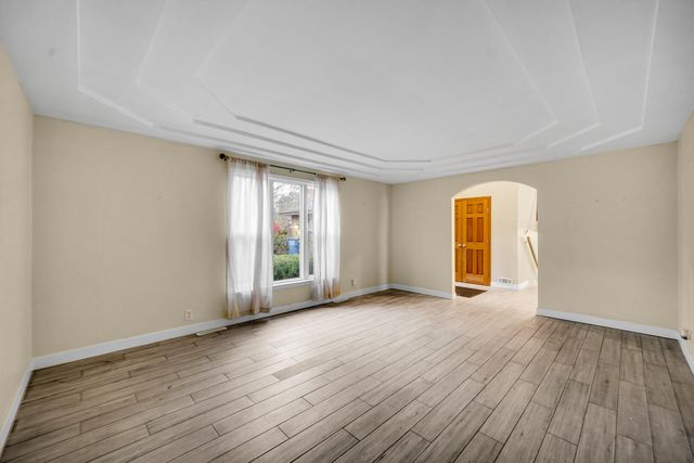 6747 W 450 Road N, Michigan City, IN 46360