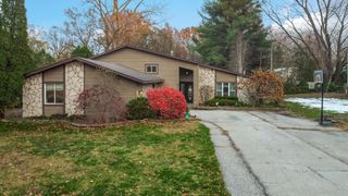 6747 W 450 Road N, Michigan City, IN 46360