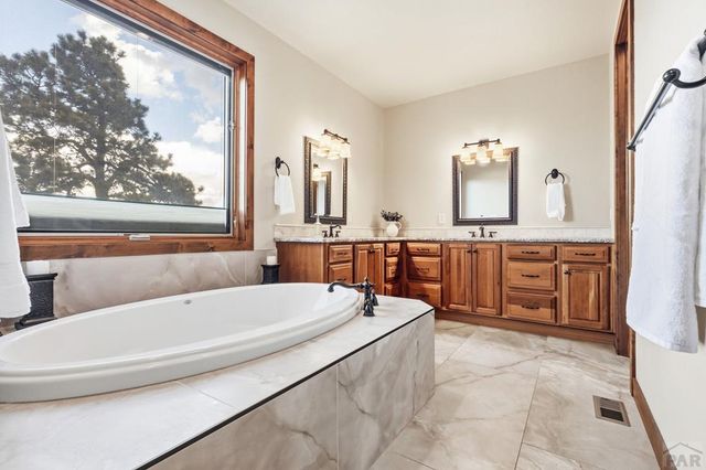 4330 Ridgeway Ln, Colorado Springs, CO 80908