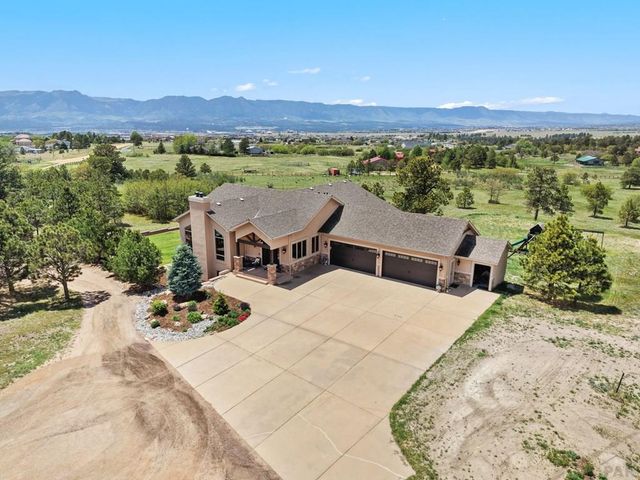 4330 Ridgeway Ln, Colorado Springs, CO 80908