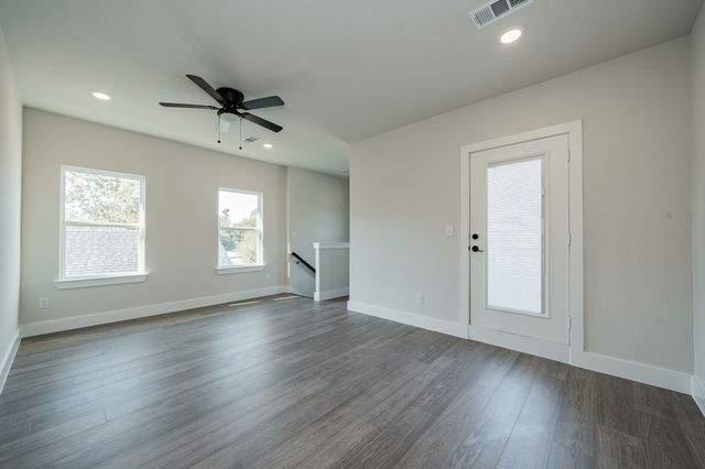 101 Burnett Street, Terrell, TX 75160